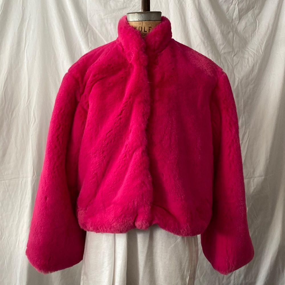 The Lovers & Drifters Club. Pink faux-fur bolero jacket.